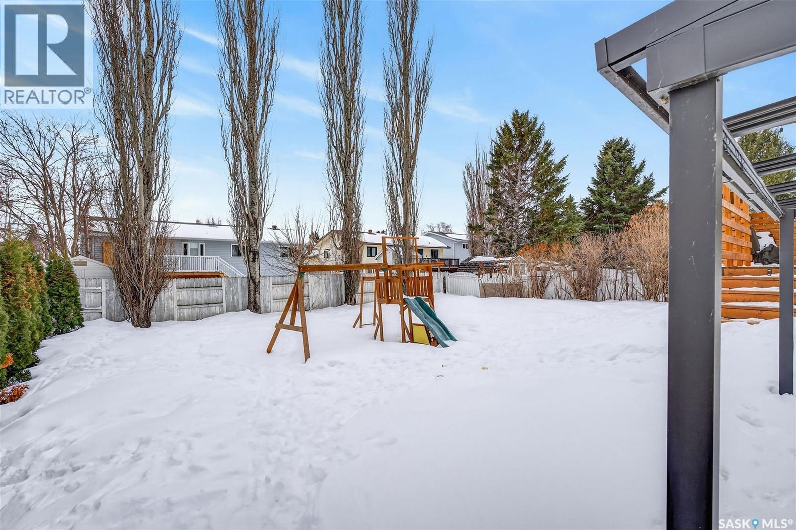 3389 Eagle CRESCENT - 43