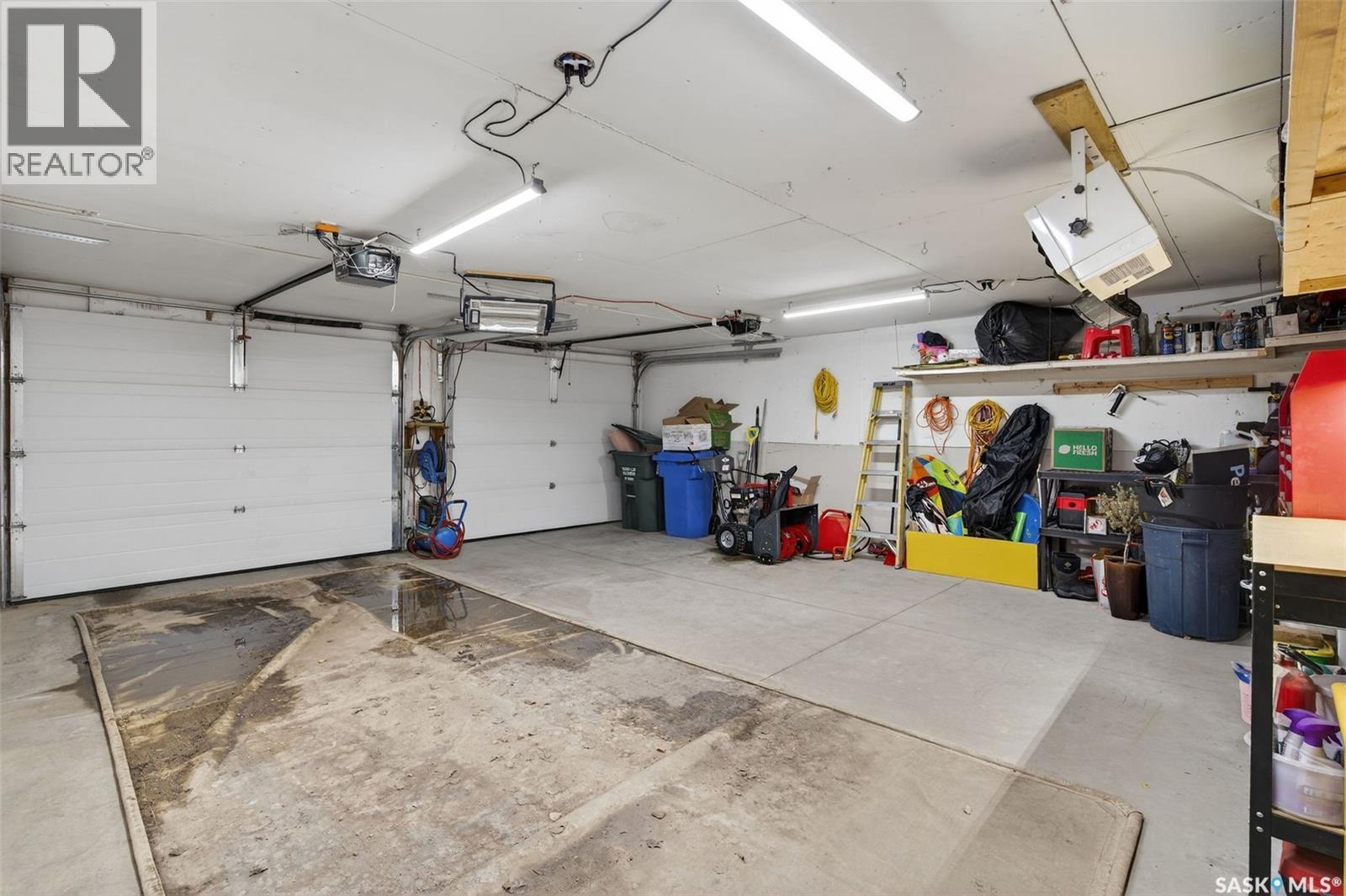 3389 Eagle CRESCENT - 44