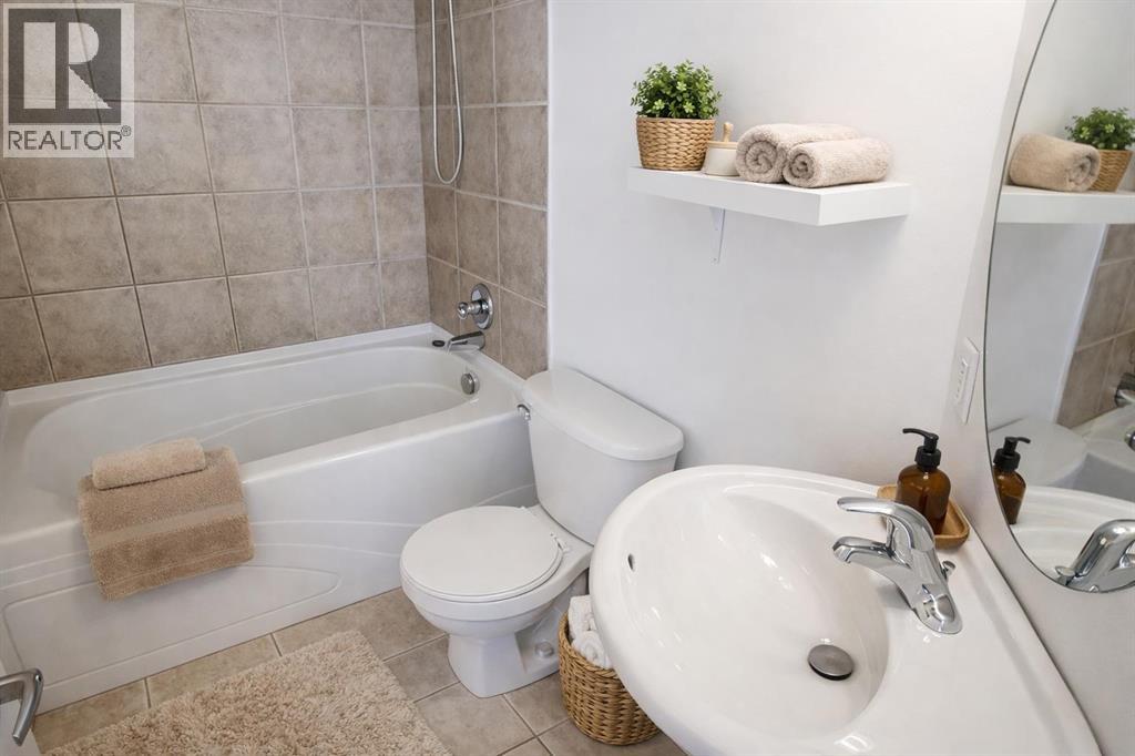 Single Family House for Sale in    Avenue SW Mission Calgary 