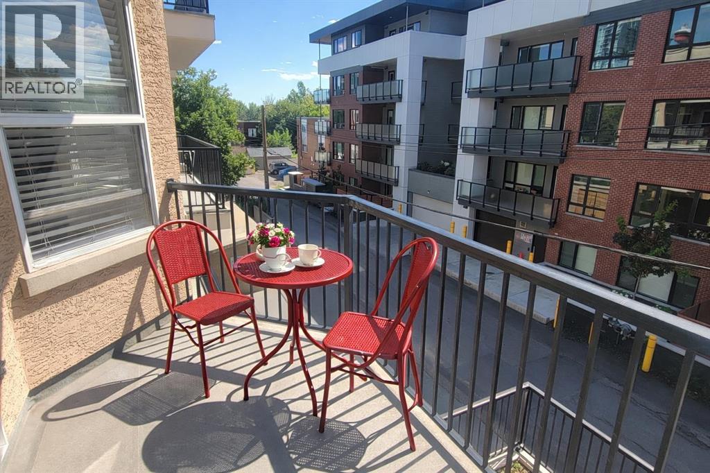 Single Family House for Sale in    Avenue SW Mission Calgary 