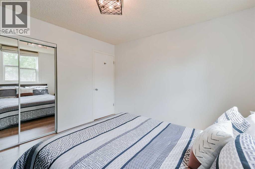 Single Family House for Sale in    Avenue SW Sunalta Calgary 