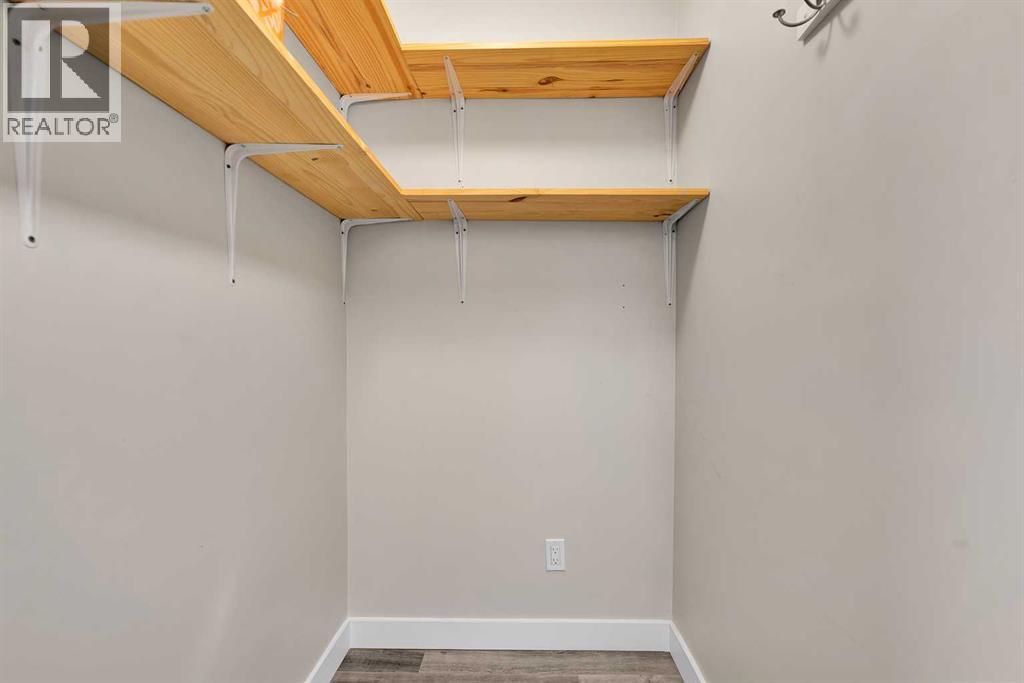 Single Family House for Sale in    Avenue SW Windsor Park Calgary 