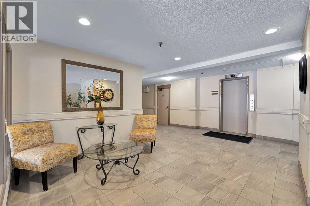 Single Family House for Sale in    Avenue SW Windsor Park Calgary 