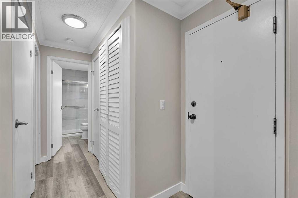 Single Family House for Sale in    Avenue SW Windsor Park Calgary 