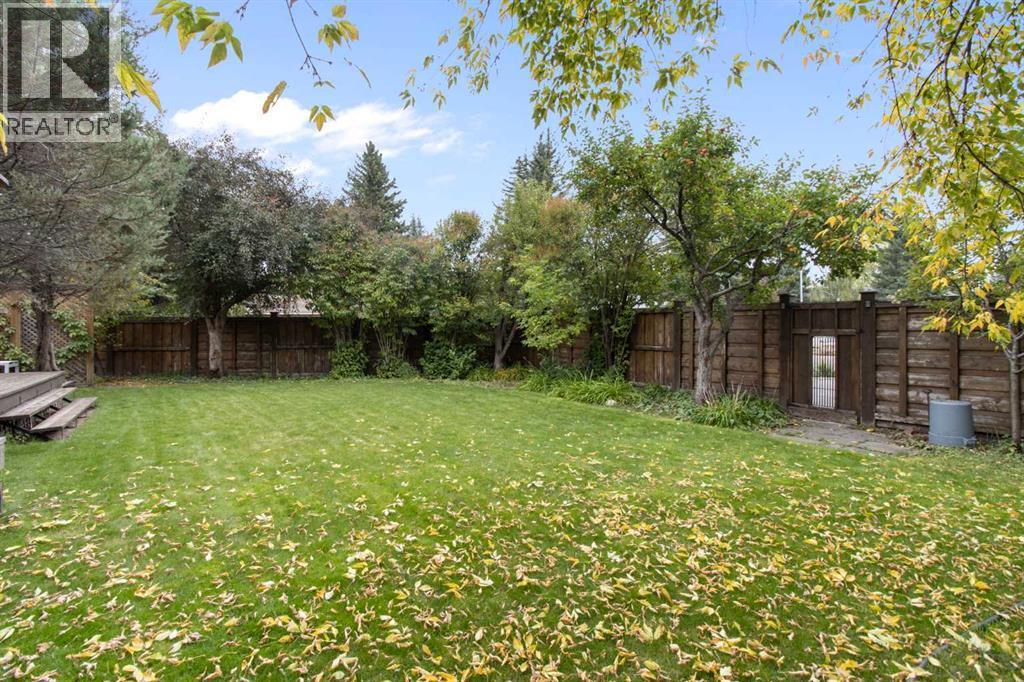 Single Family House for Sale in  Lake Mead Crescent SE Lake Bonavista Calgary 