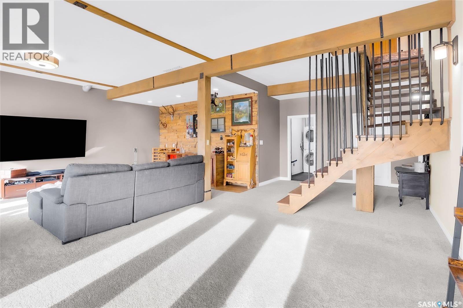 444 SASKATCHEWAN ROAD - 24