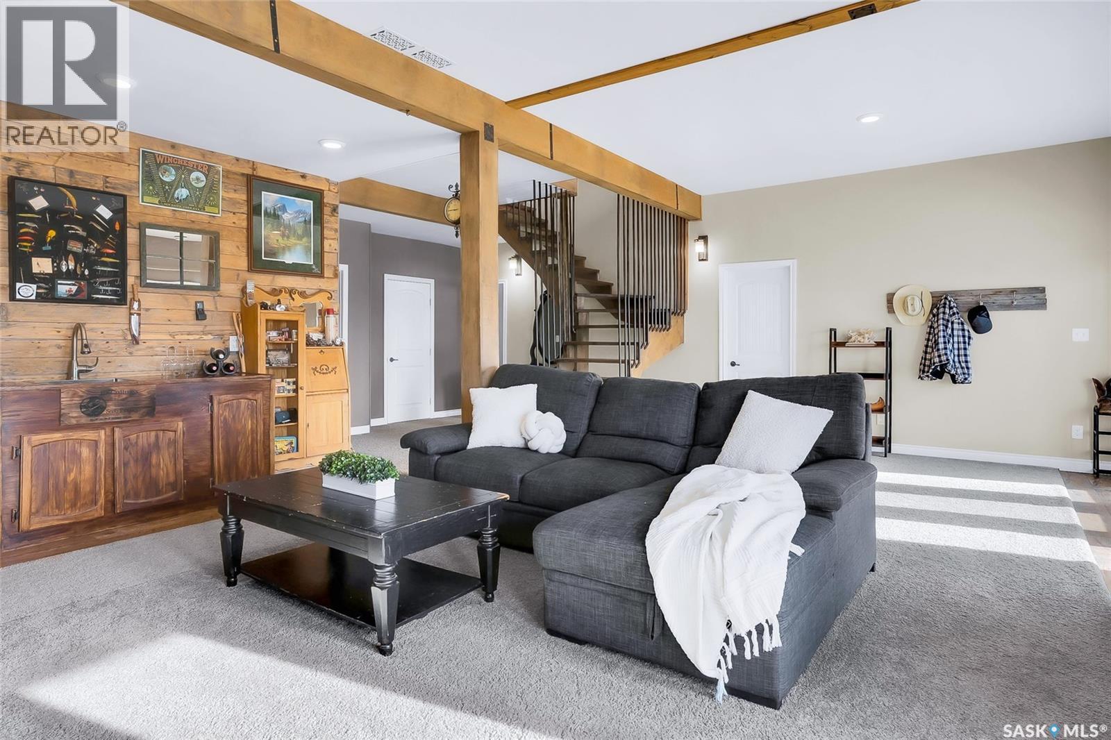 444 SASKATCHEWAN ROAD - 29