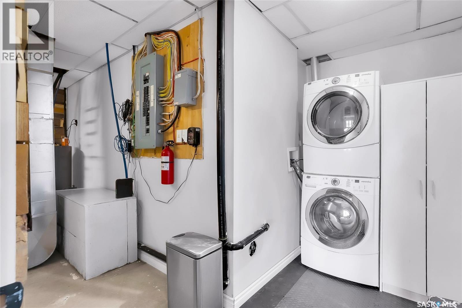 444 SASKATCHEWAN ROAD - 32