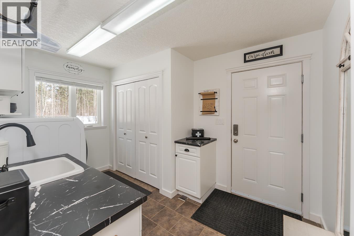 2248 ESTATE ROAD - 23