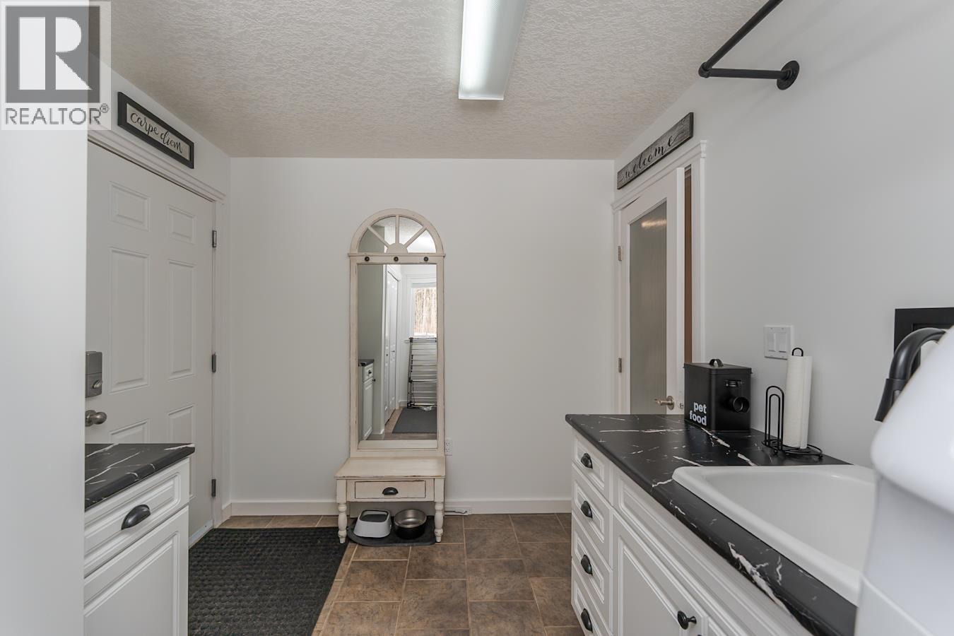 2248 ESTATE ROAD - 25