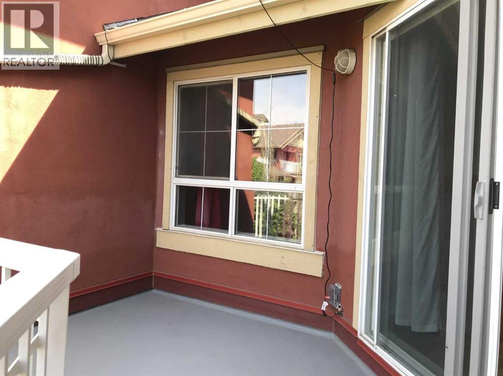 Single Family House for Sale in   Richard Road SW Lincoln Park Calgary 