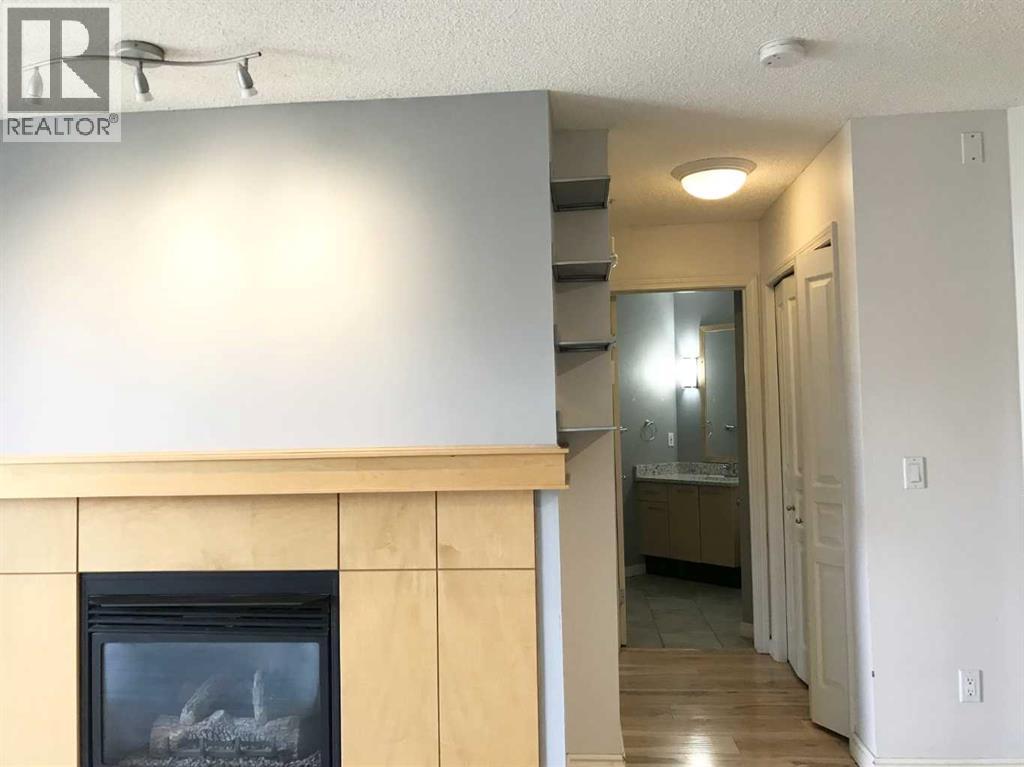 Single Family House for Sale in   Richard Road SW Lincoln Park Calgary 