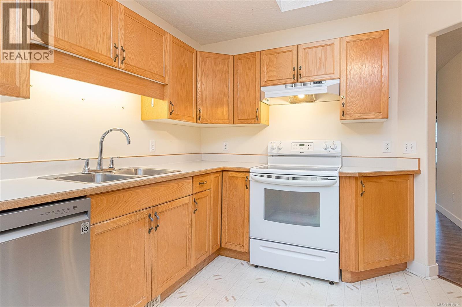 #23 815 DUNSMUIR CRES - 16