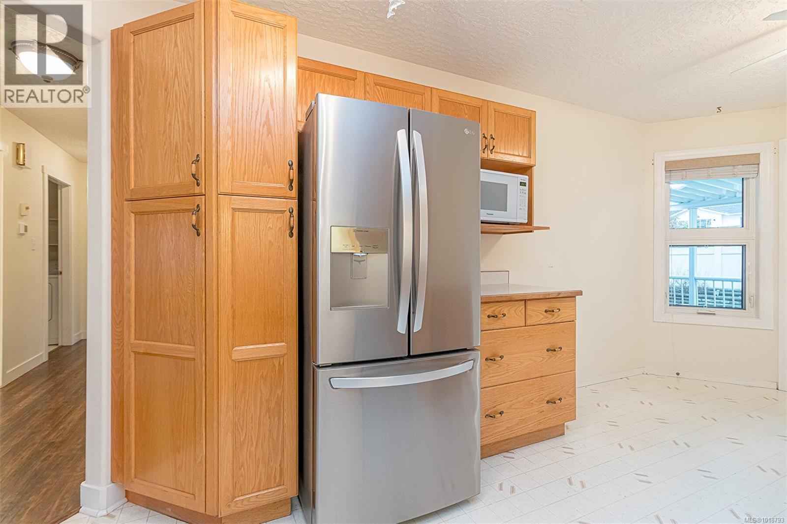 #23 815 Dunsmuir Cres - 17