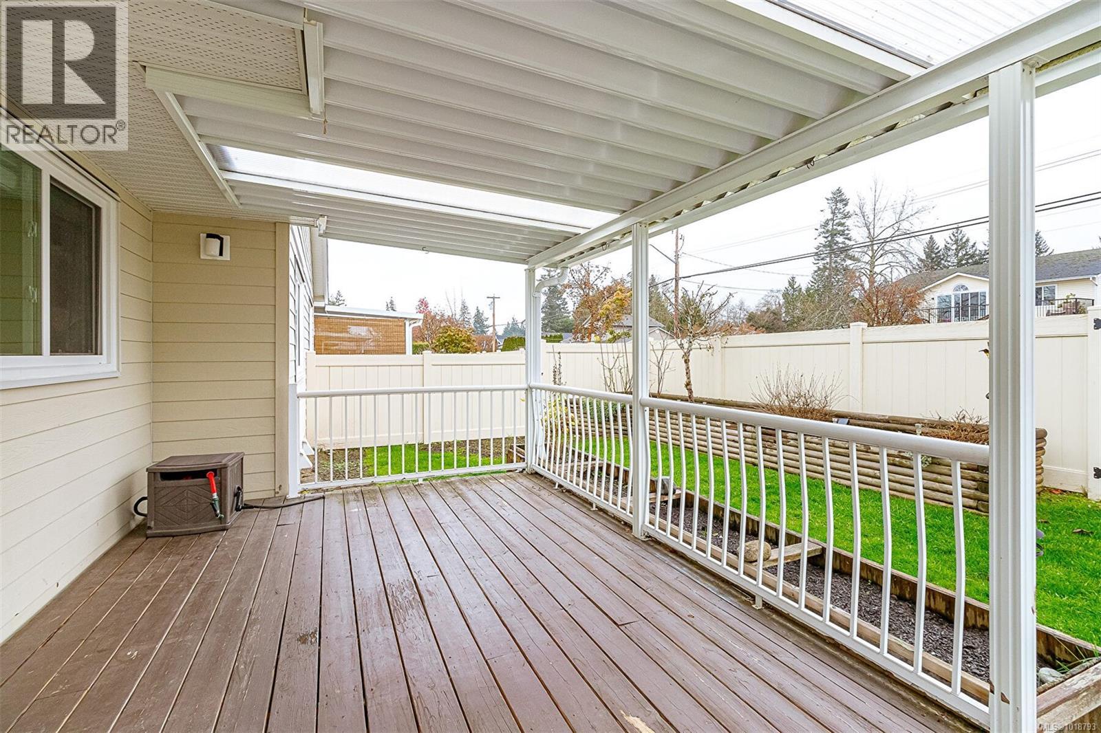 #23 815 Dunsmuir Cres - 35