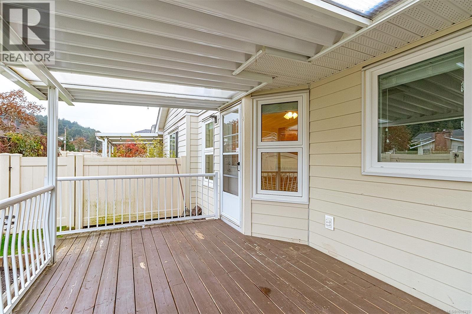 #23 815 Dunsmuir Cres - 36