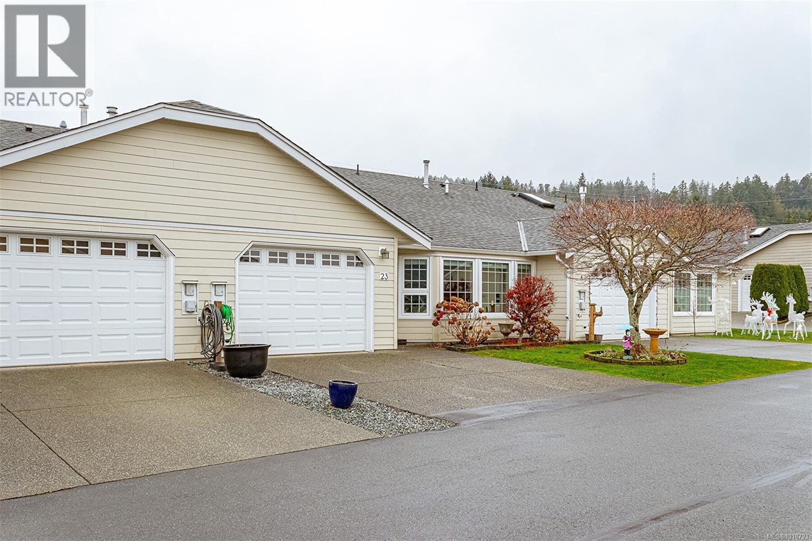 #23 815 Dunsmuir Cres - 4