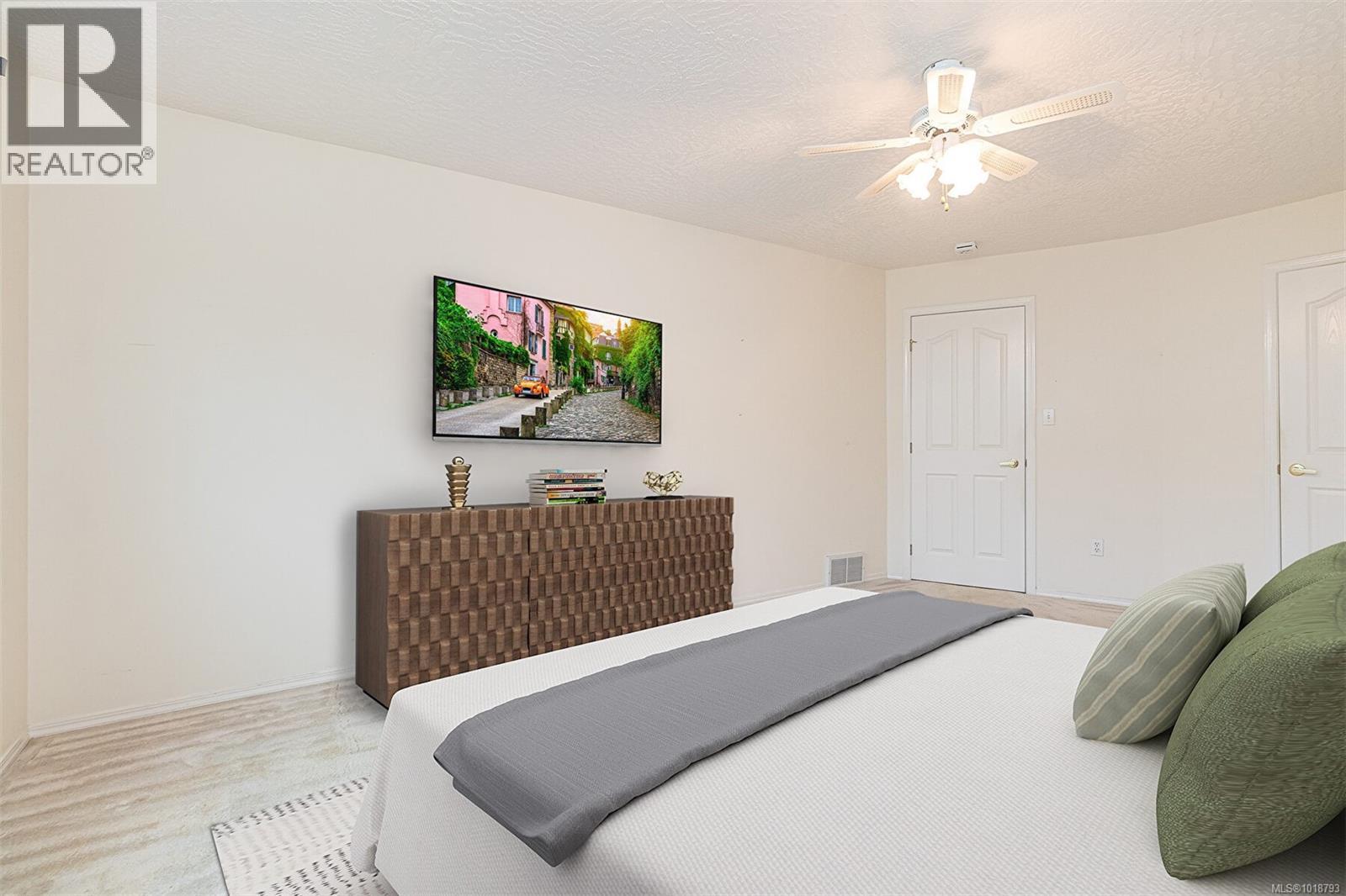 #23 815 DUNSMUIR CRES - 24