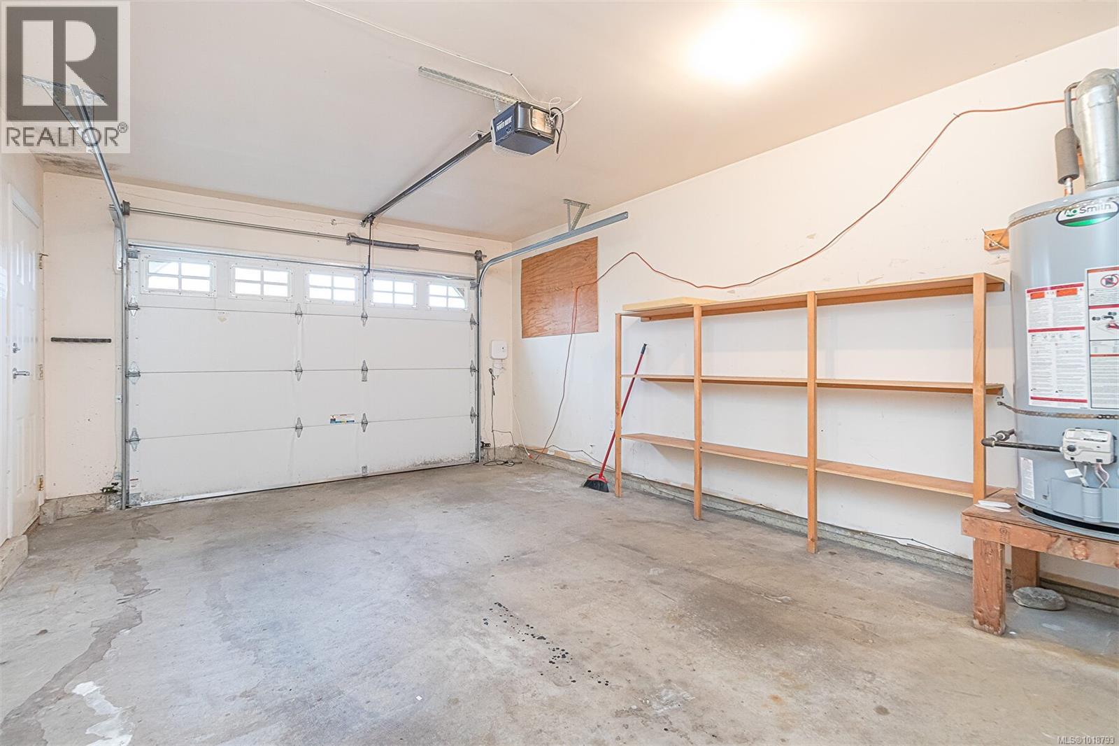 #23 815 Dunsmuir Cres - 33