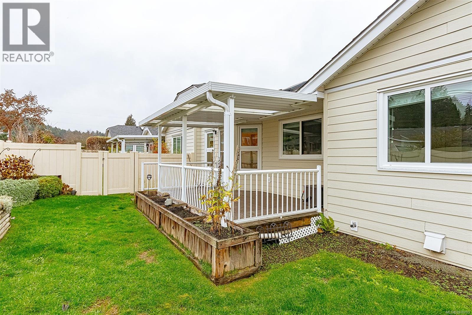 #23 815 Dunsmuir Cres - 40