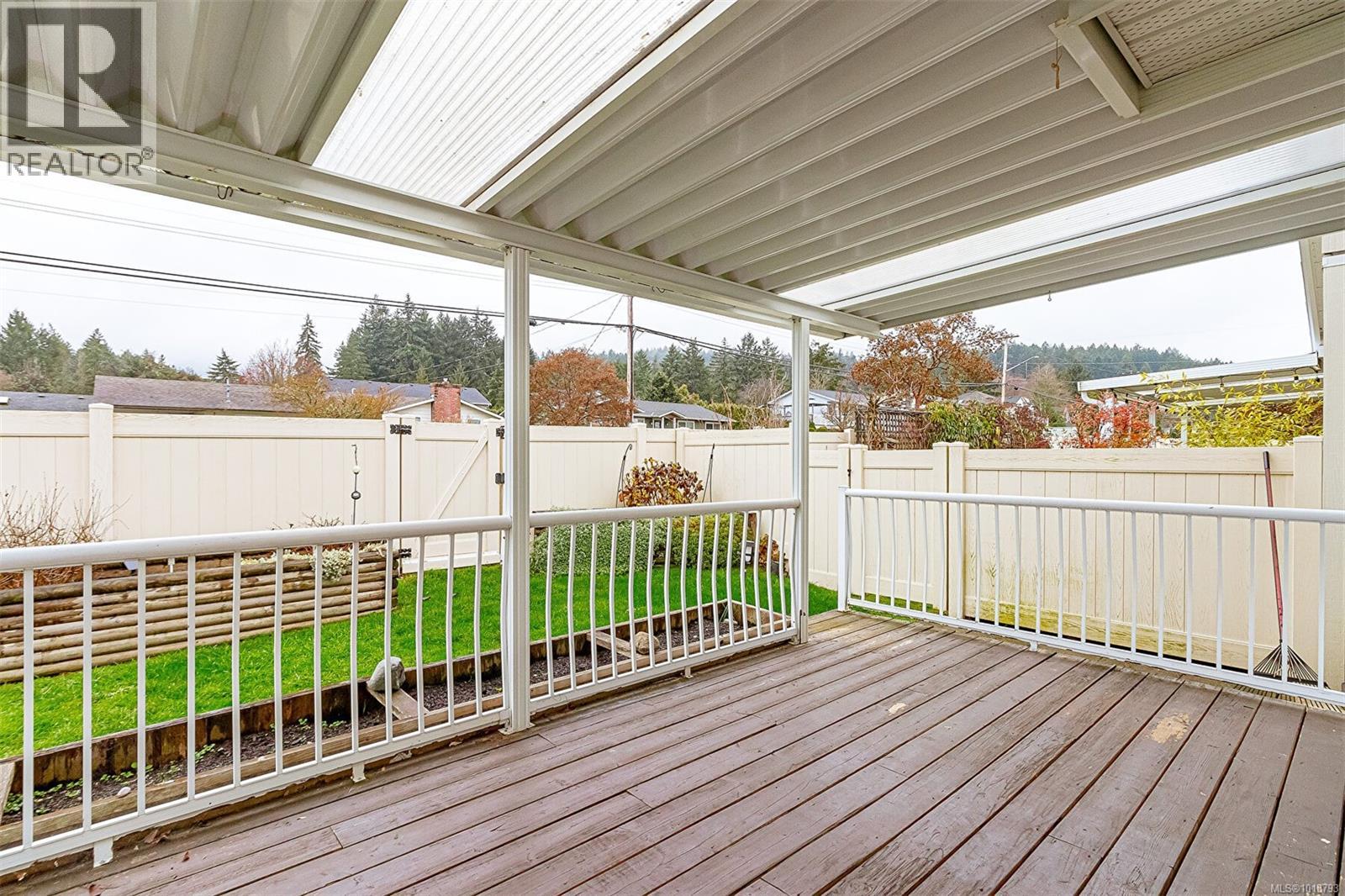 #23 815 Dunsmuir Cres - 37