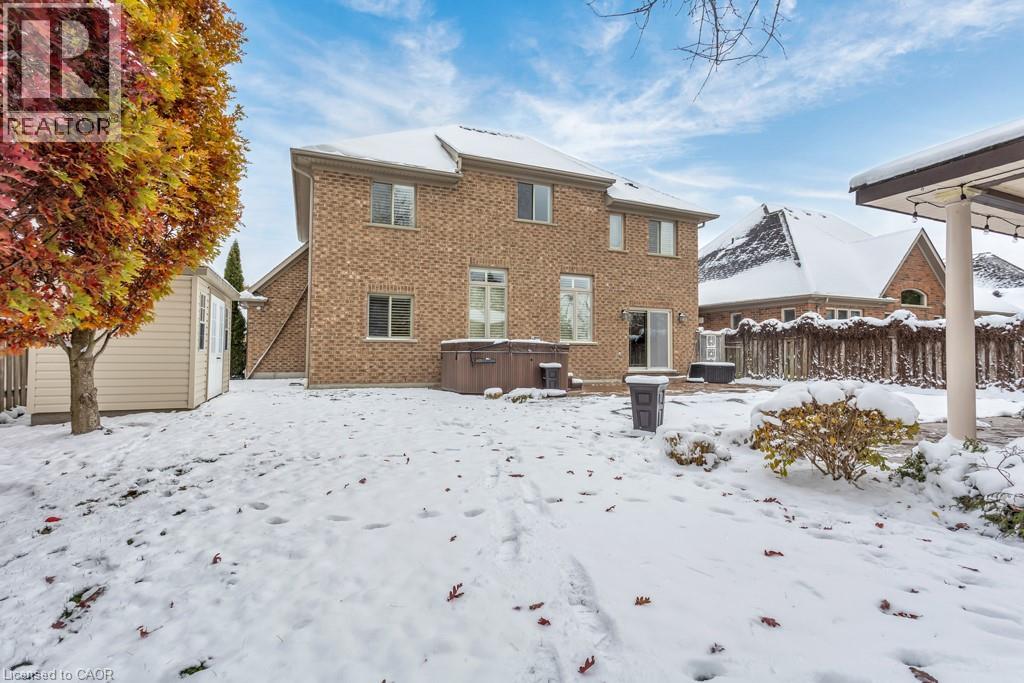 211 TERRACE WOOD Crescent, Kitchener, Ontario
