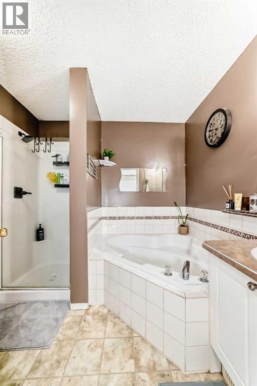 Single Family House for Sale in  Erin Meadow Way SE Erin Woods Calgary 