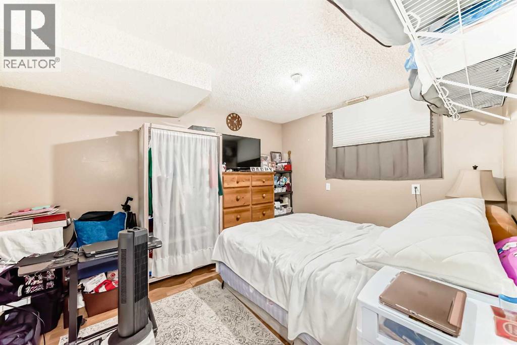 Single Family House for Sale in  Erin Meadow Way SE Erin Woods Calgary 