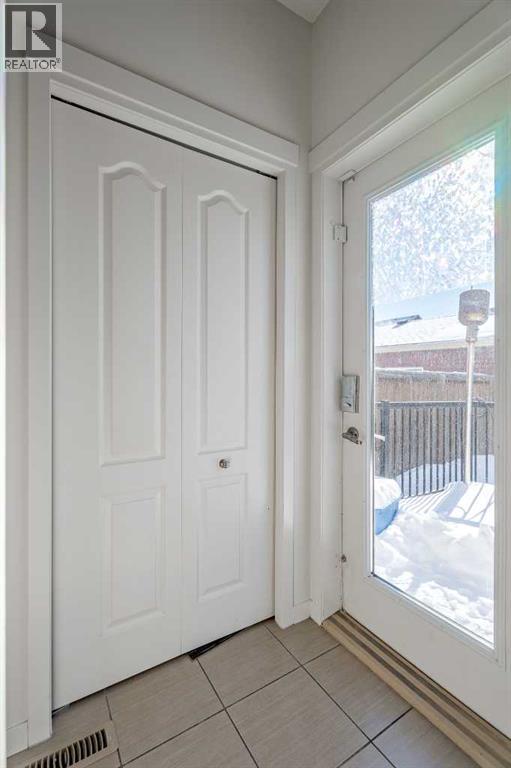 Single Family House for Sale in  Evansridge Circle NW Evanston Calgary 