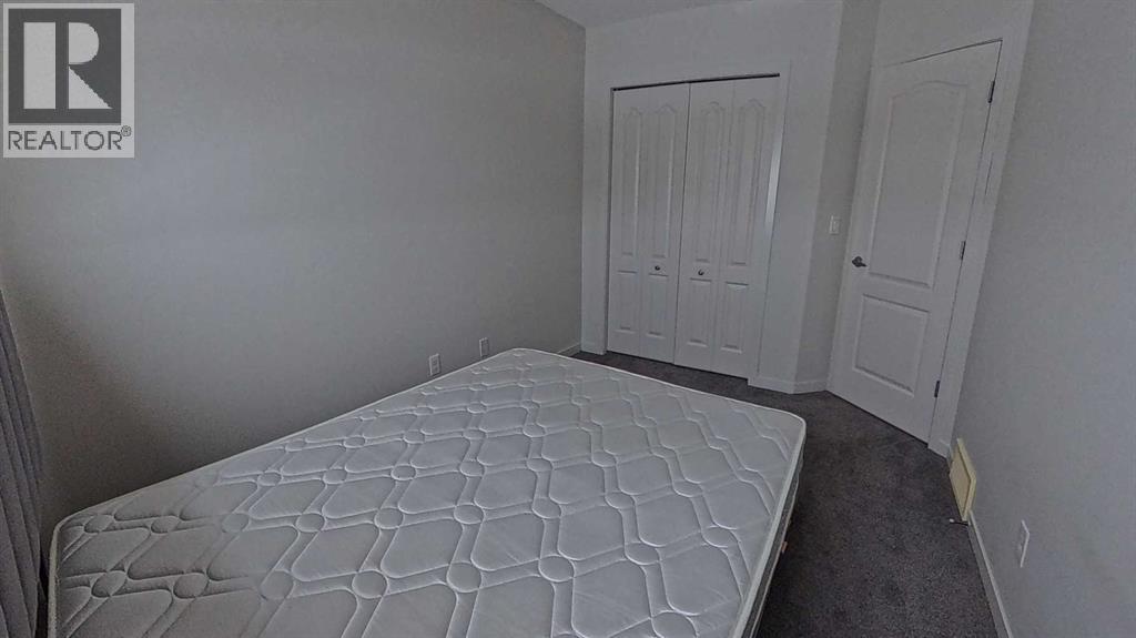 Single Family House for Sale in  Evansridge Circle NW Evanston Calgary 