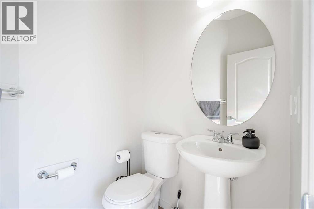 Single Family House for Sale in  Evansridge Circle NW Evanston Calgary 