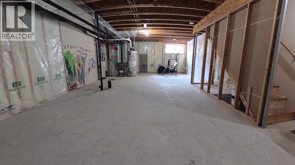 Single Family House for Sale in  Evansridge Circle NW Evanston Calgary 