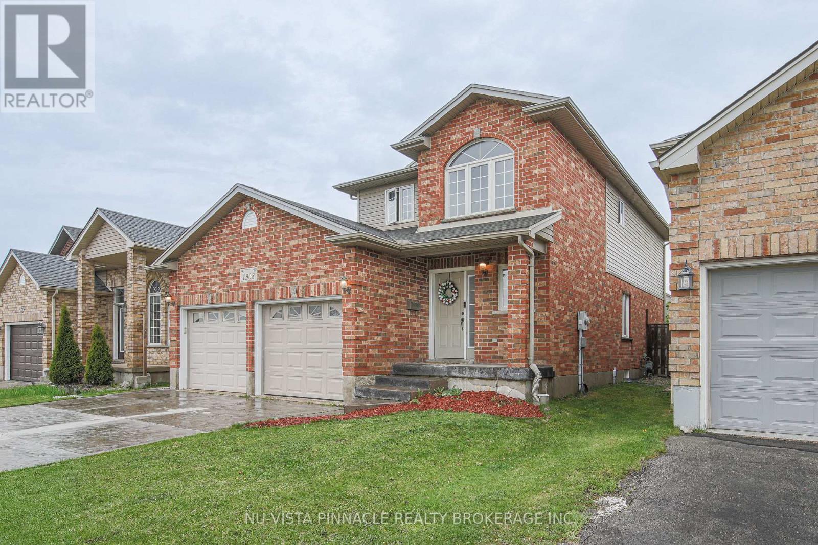 1908 CORONATION DRIVE - 2