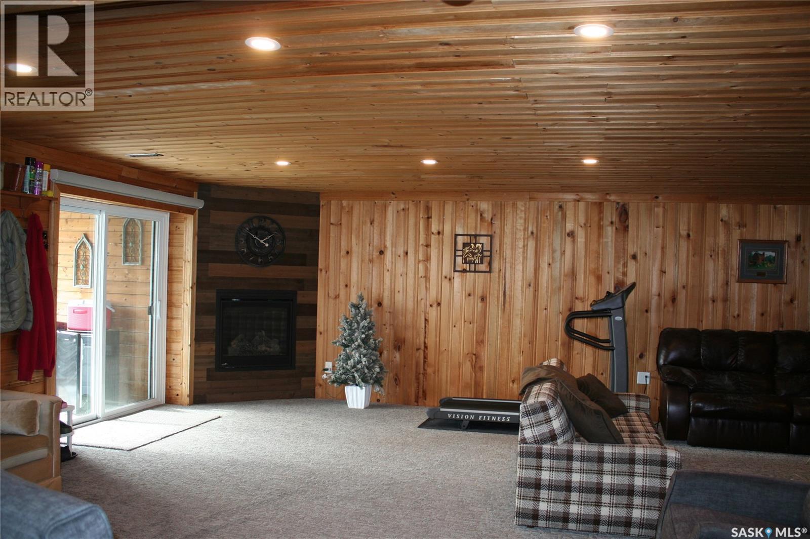 728 ELM STREET, RESORT VILLAGE OF PASQUA LAKE, SK. - 24