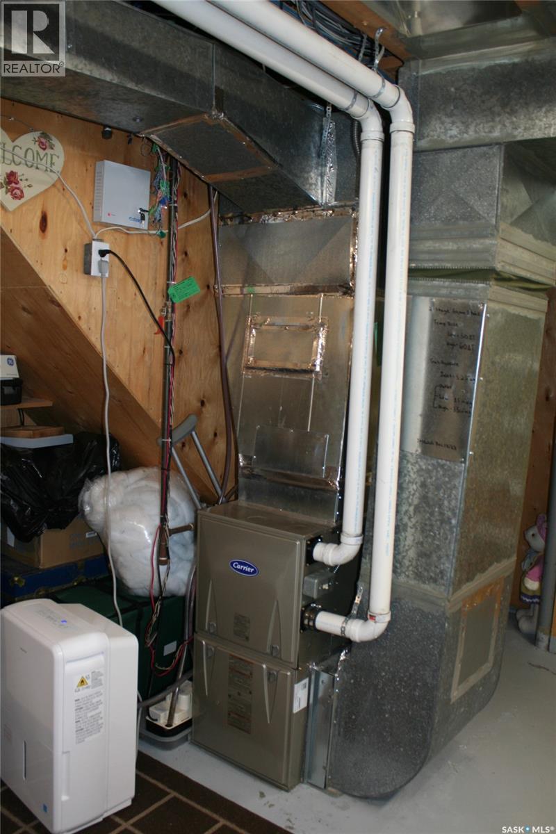 728 ELM STREET, RESORT VILLAGE OF PASQUA LAKE, SK. - 32