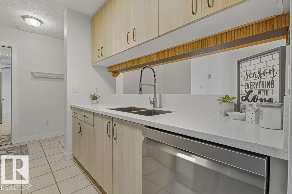 #117 5005 31 AV NW - 5