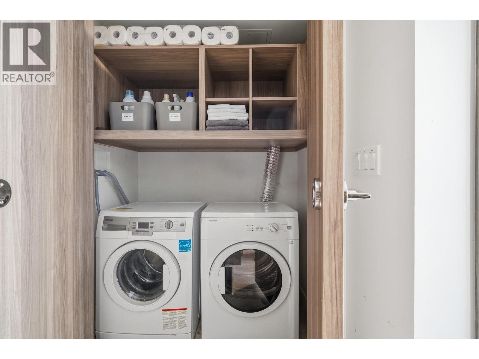 #912-8800 HAZELBRIDGE Way, Richmond