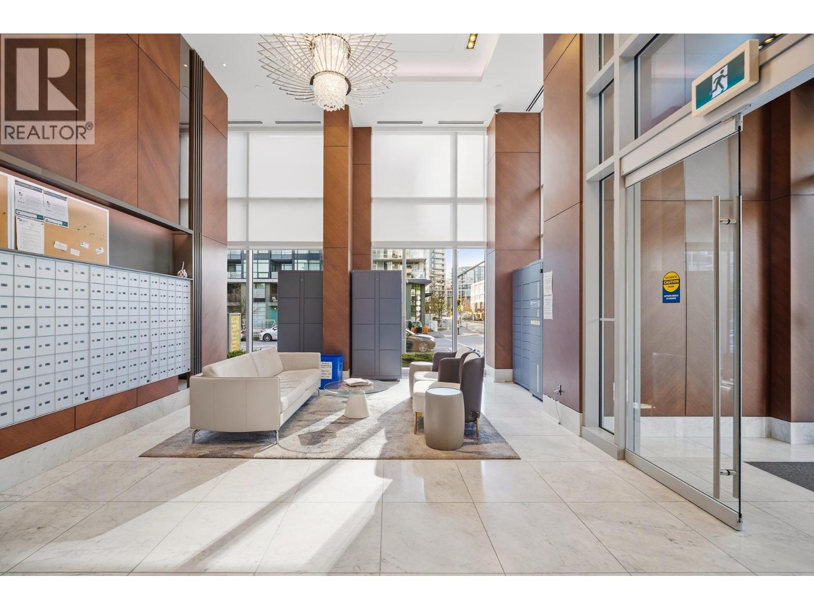 #912-8800 HAZELBRIDGE Way, Richmond