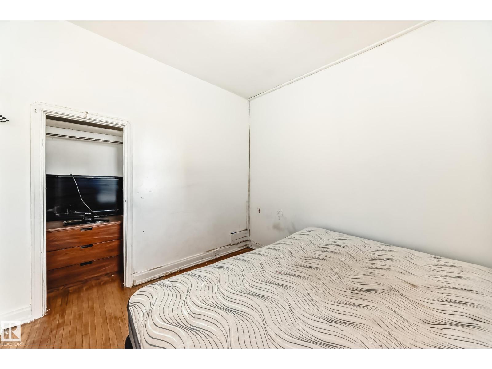 10564 92 ST NW, Edmonton