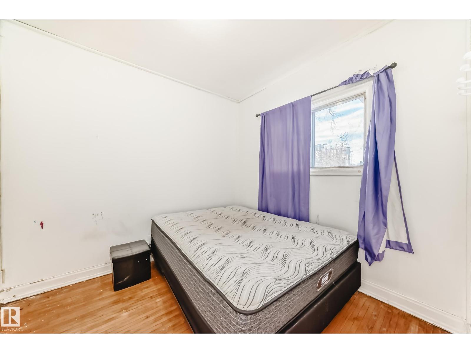 10564 92 ST NW, Edmonton