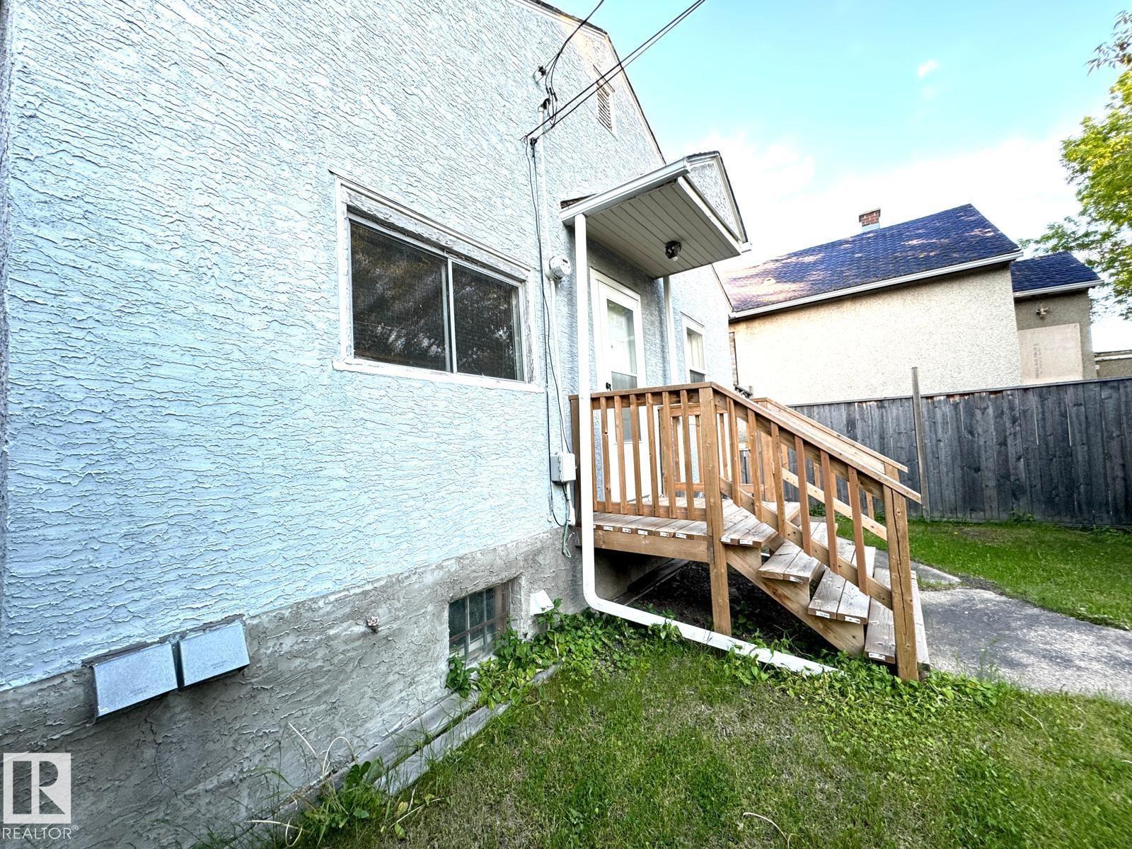 10564 92 ST NW, Edmonton