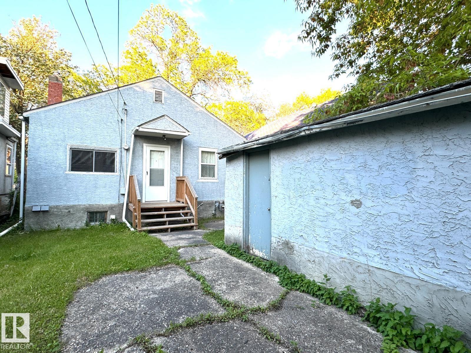 10564 92 ST NW, Edmonton