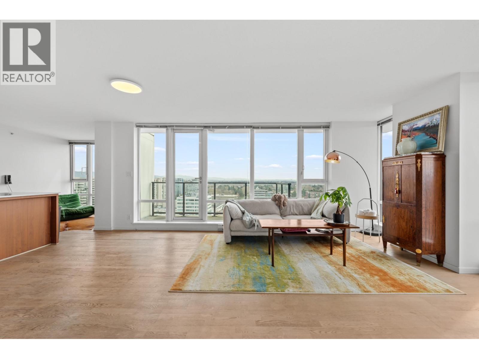 #PH6-7988 ACKROYD Road, Richmond