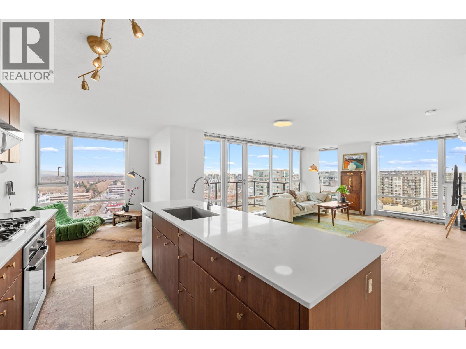 #PH6-7988 ACKROYD Road, Richmond