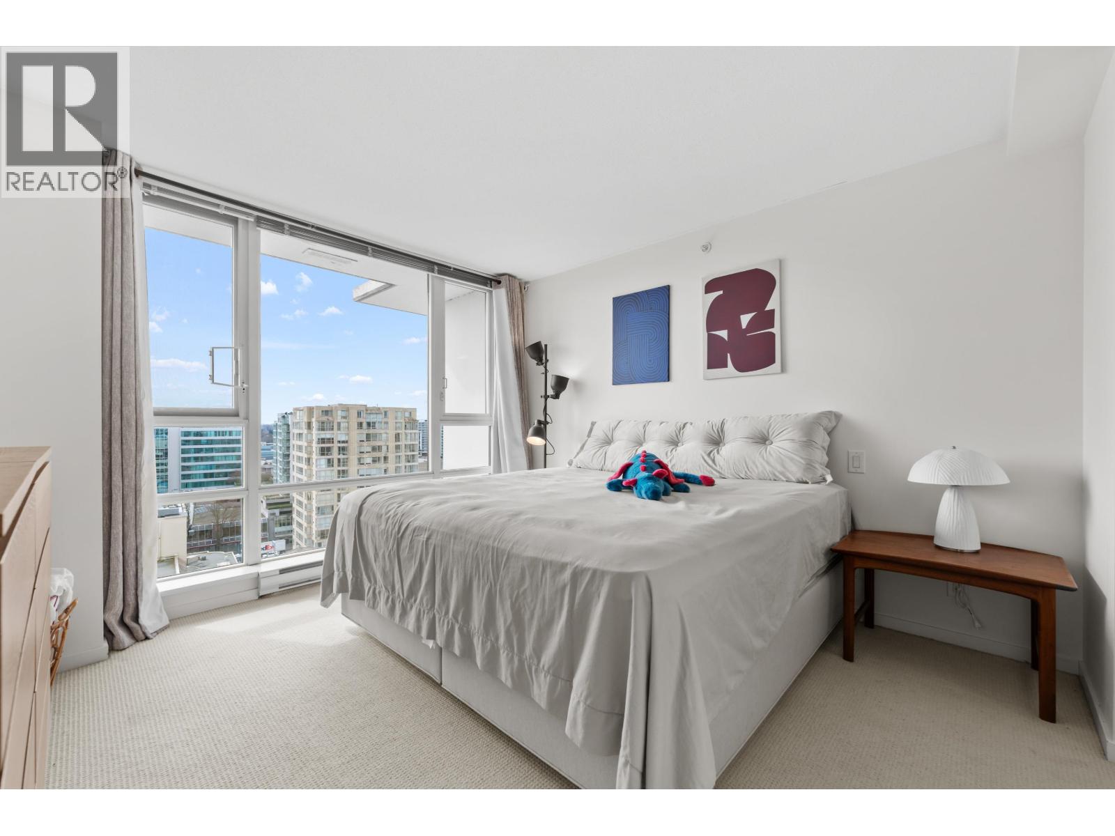 #PH6-7988 ACKROYD Road, Richmond