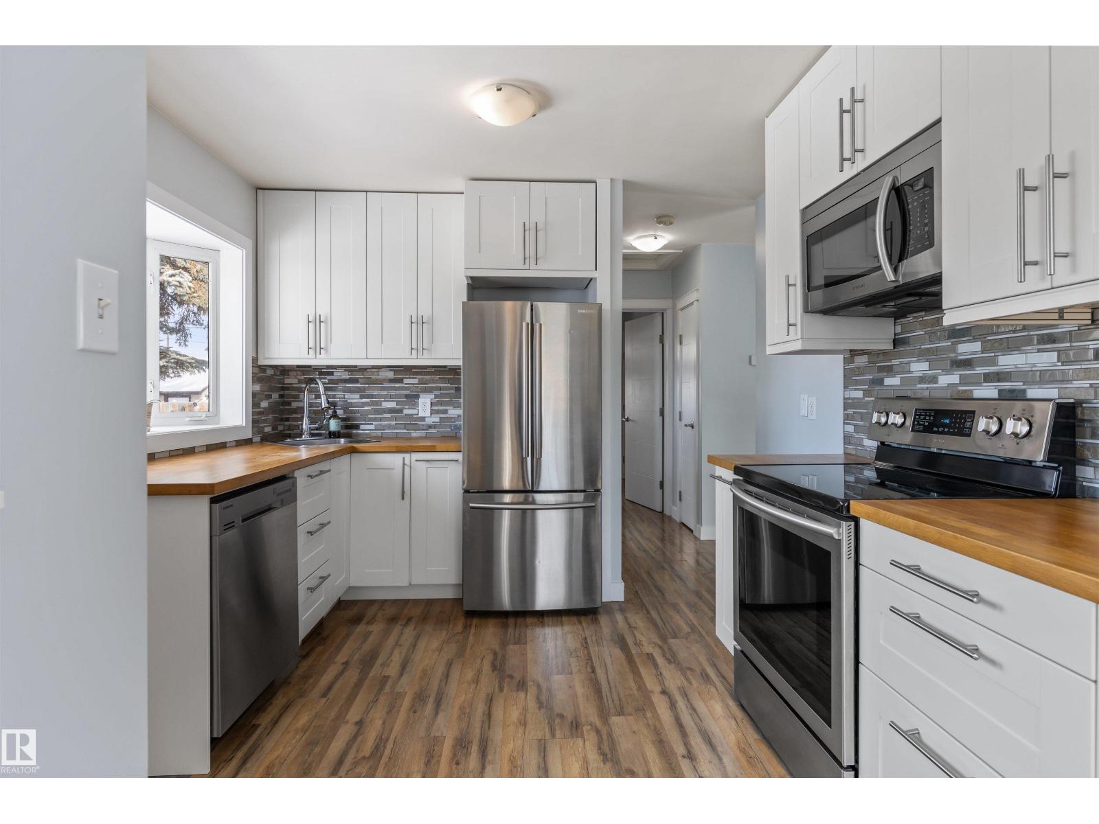 11924 141 ST NW, Edmonton