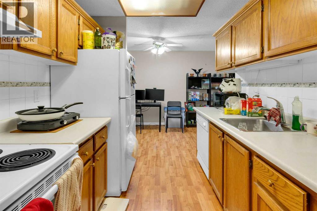 Single Family House for Sale in   Horton Road SW Haysboro Calgary 