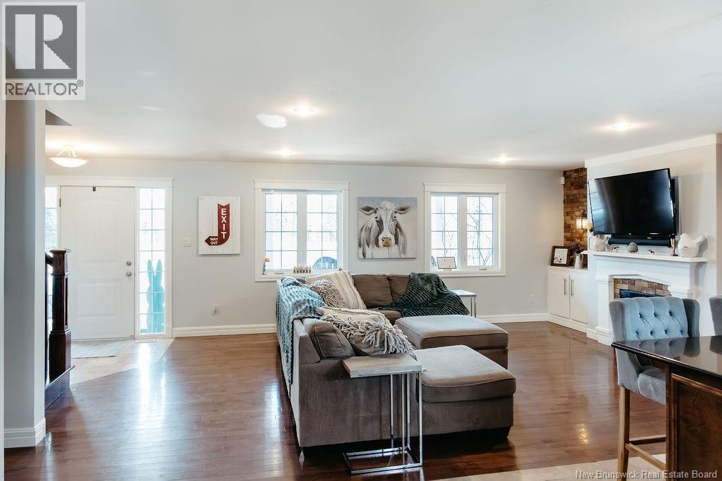 11 ARMAND STREET - 12