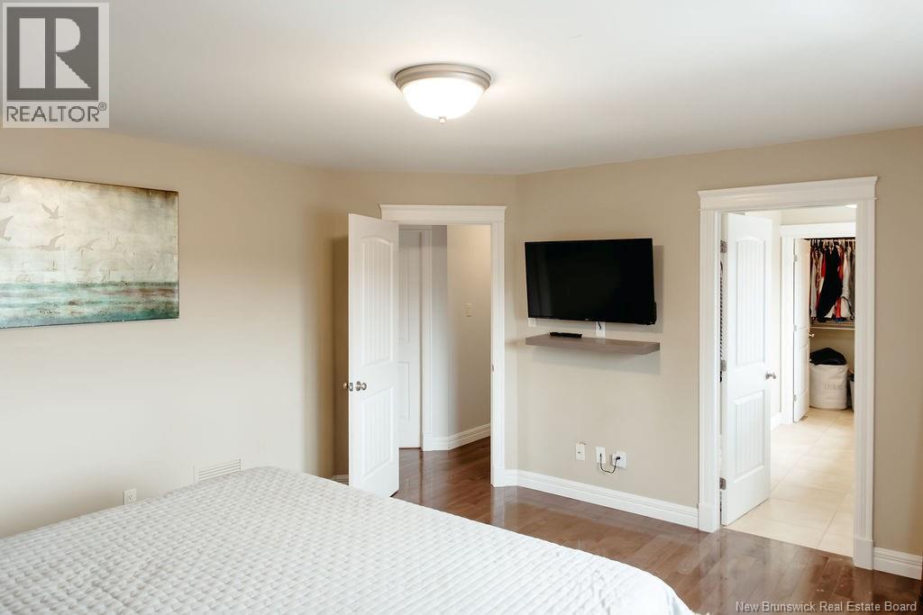 11 ARMAND STREET - 18