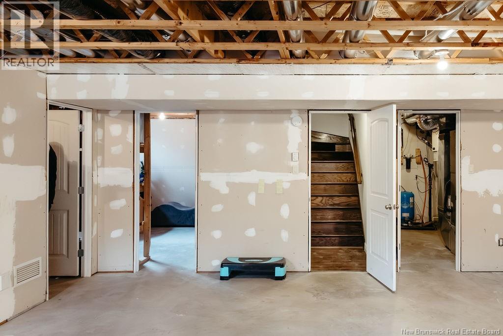 11 ARMAND STREET - 31